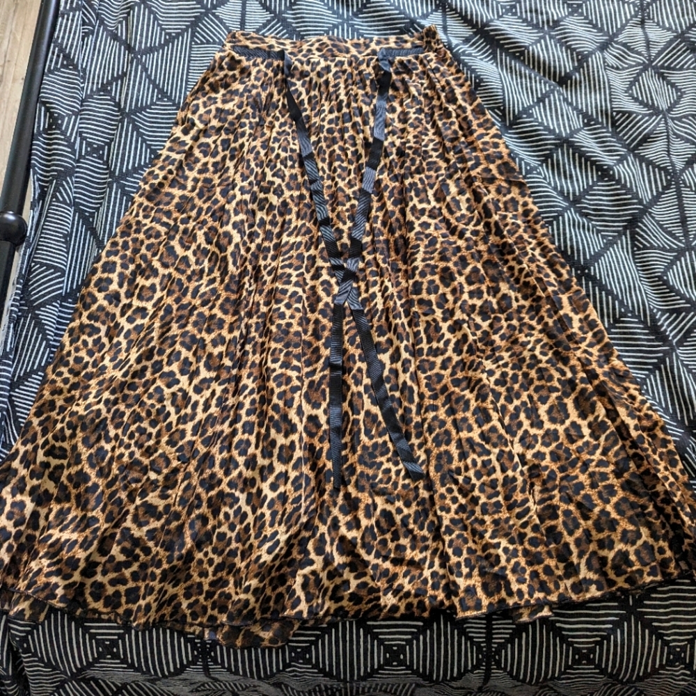 Pleated Zara maxi skirt xs